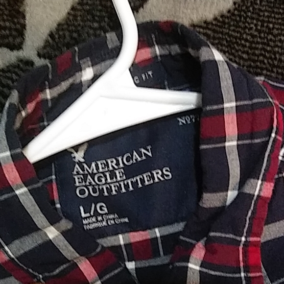 2 american eagle button downs EUC - Picture 5 of 5